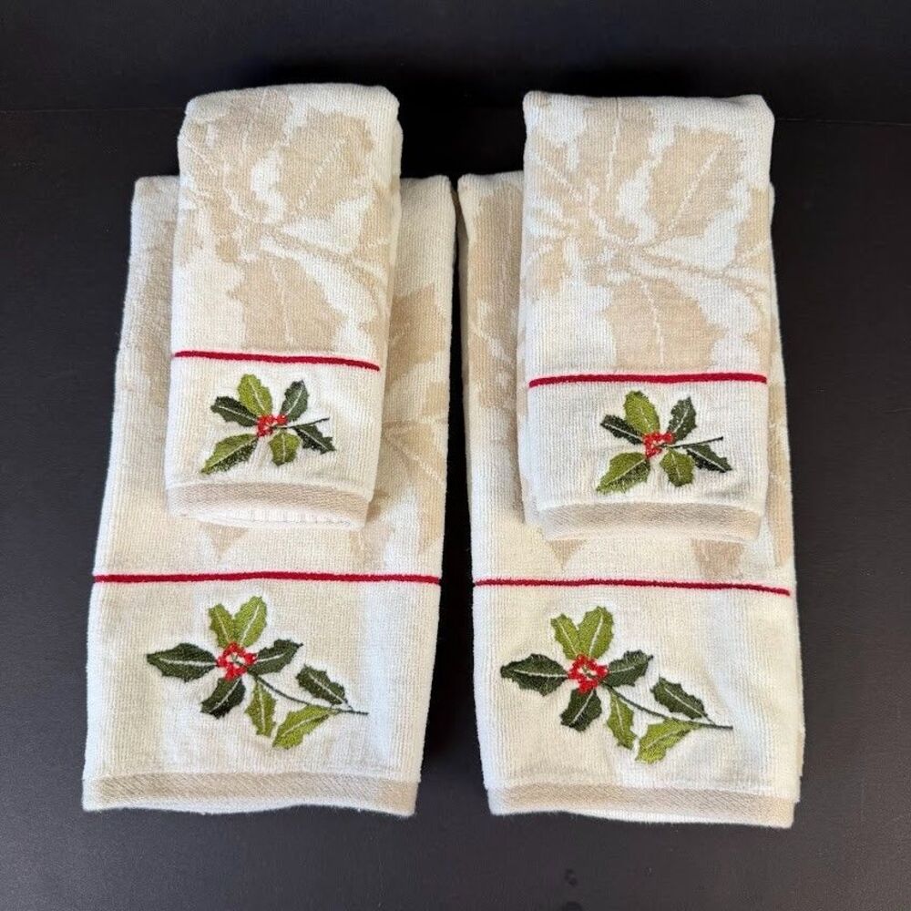 Set of 4 St Nicholas Square Embroidered Holly Christmas Towels-Hand & Fingertip